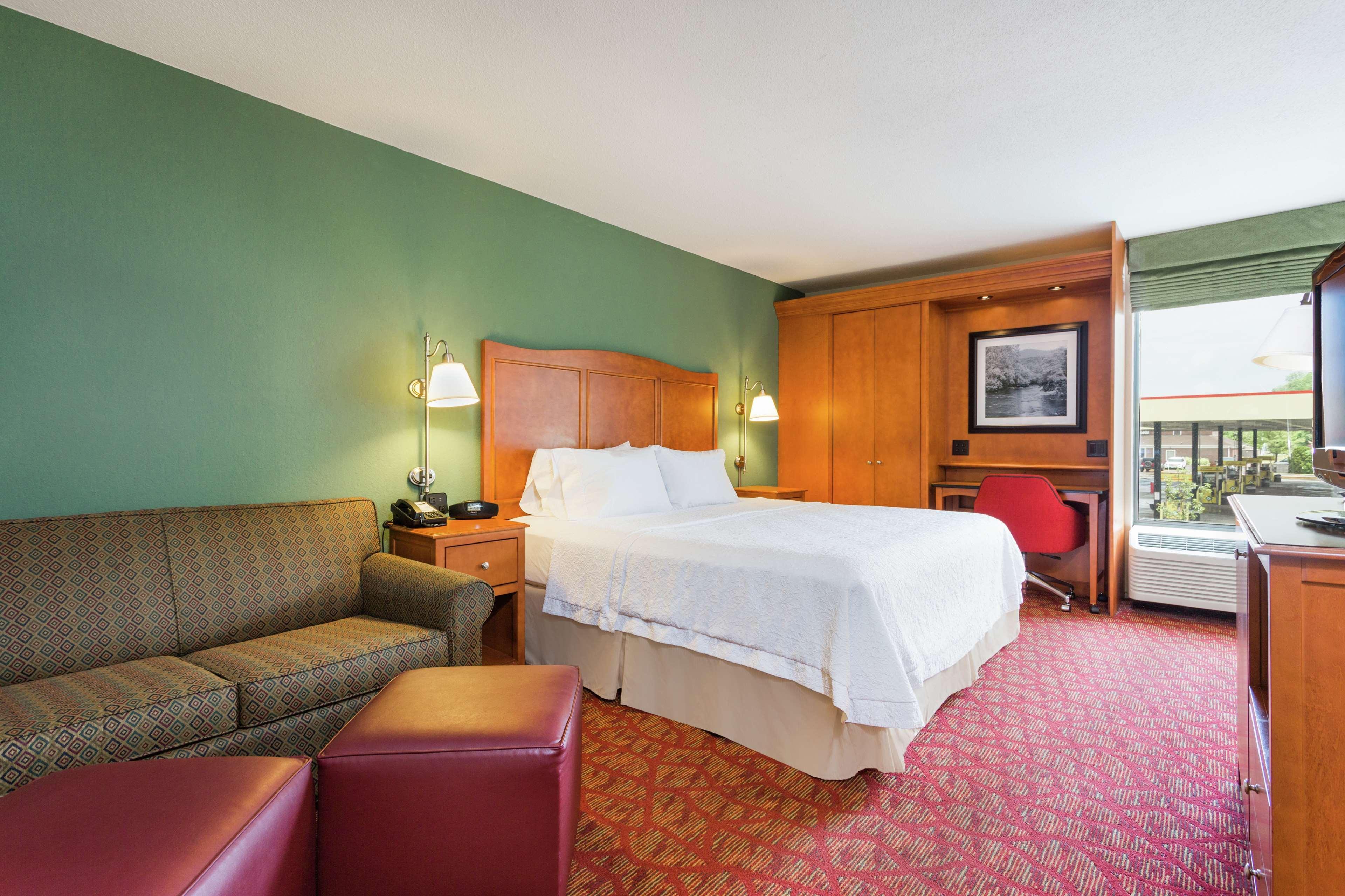 Hampton Inn Bridgeport/Clarksburg Exterior photo