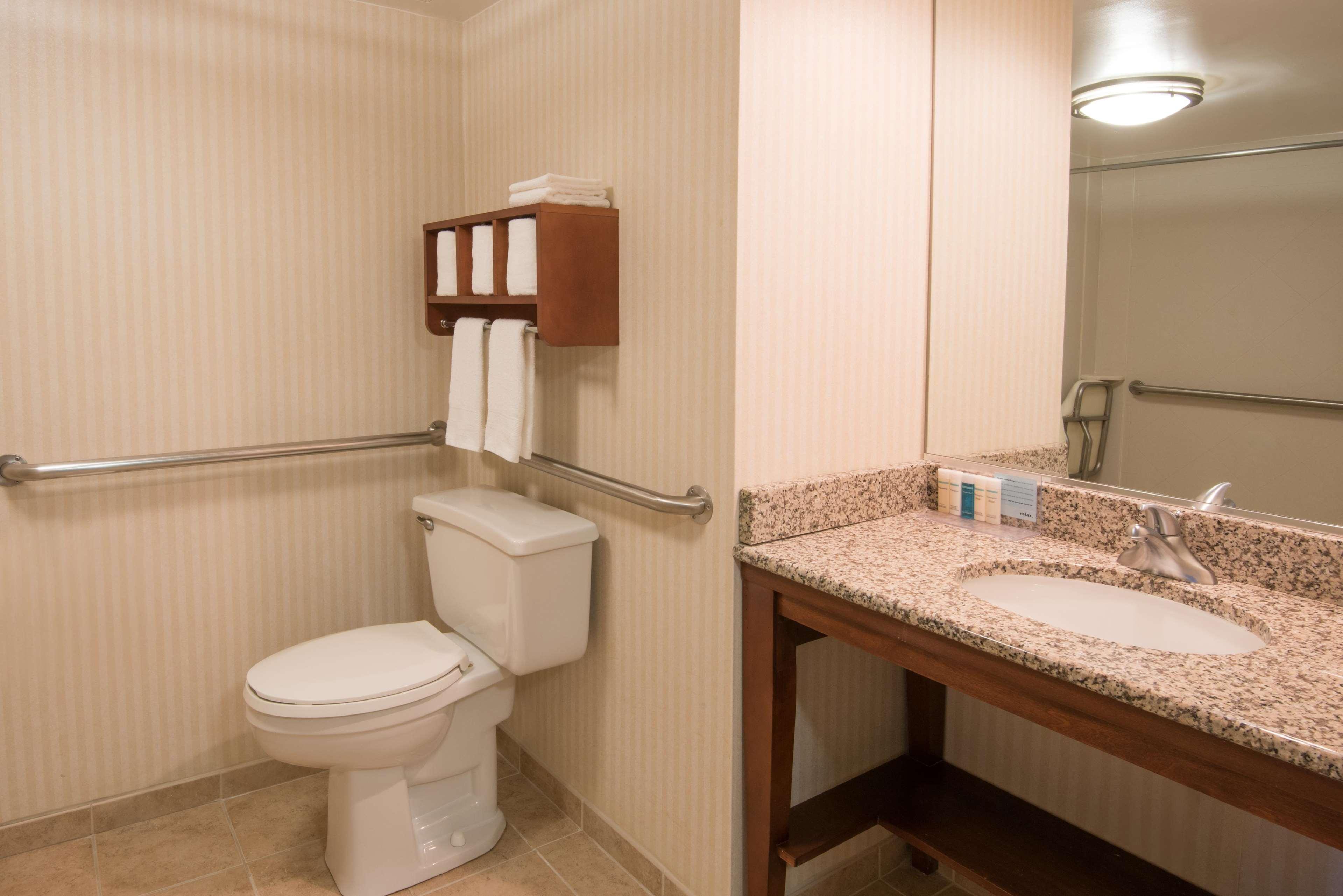 Hampton Inn Bridgeport/Clarksburg Exterior photo