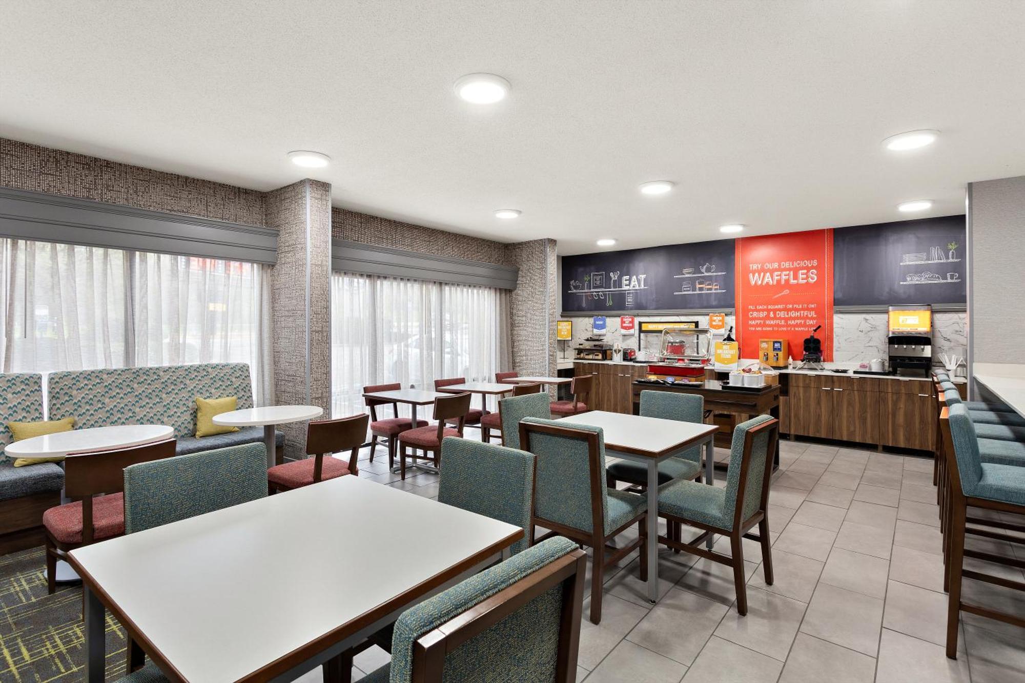 Hampton Inn Bridgeport/Clarksburg Exterior photo