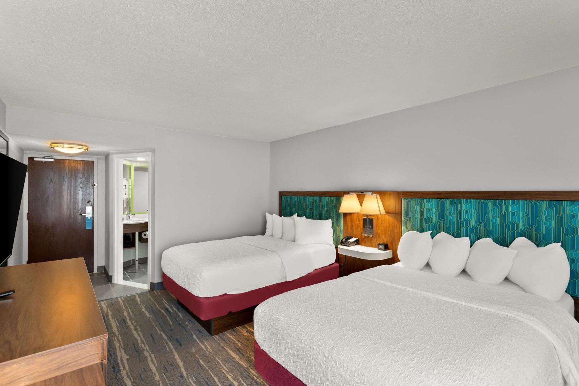 Hampton Inn Bridgeport/Clarksburg Exterior photo