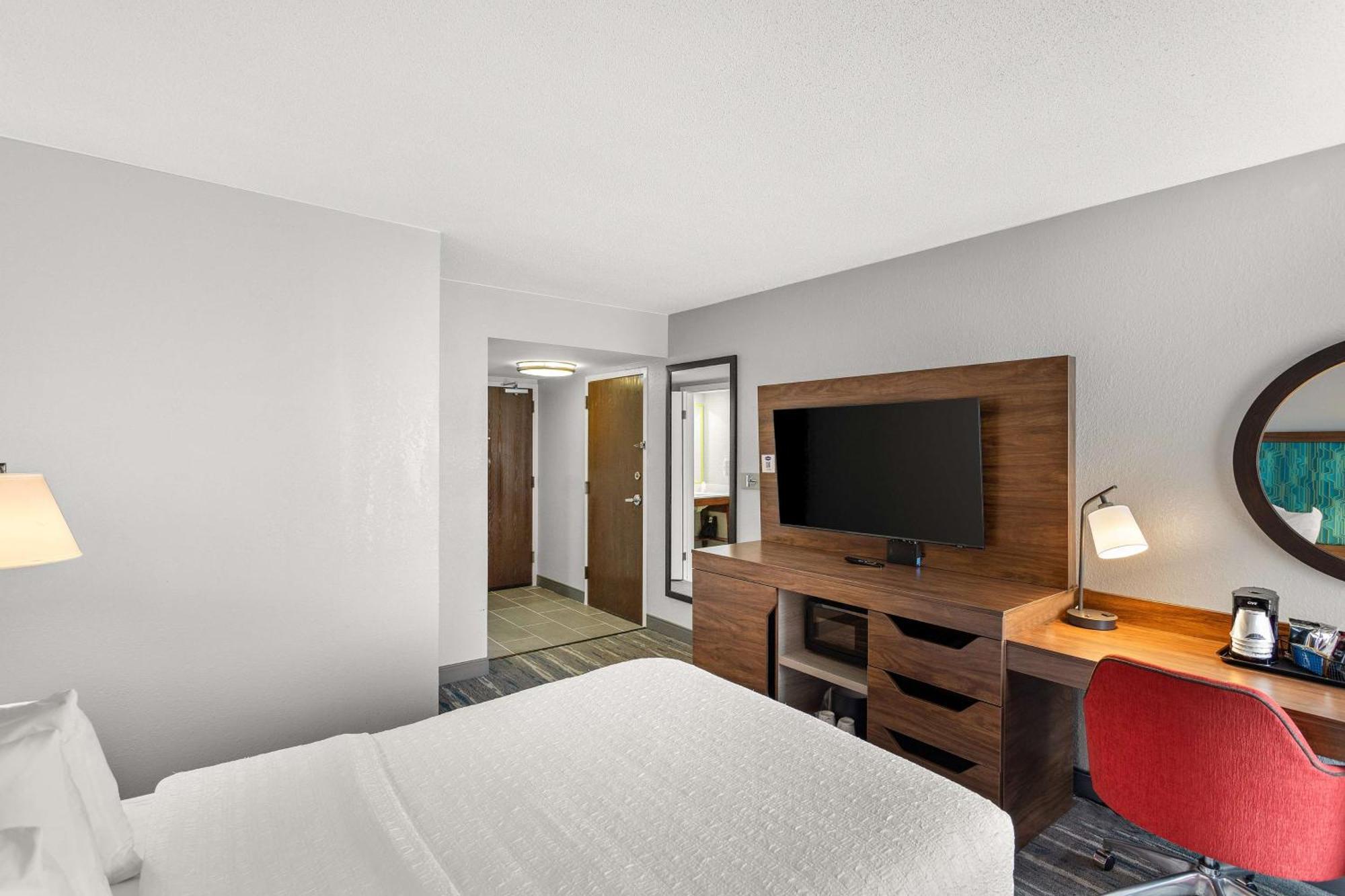Hampton Inn Bridgeport/Clarksburg Exterior photo
