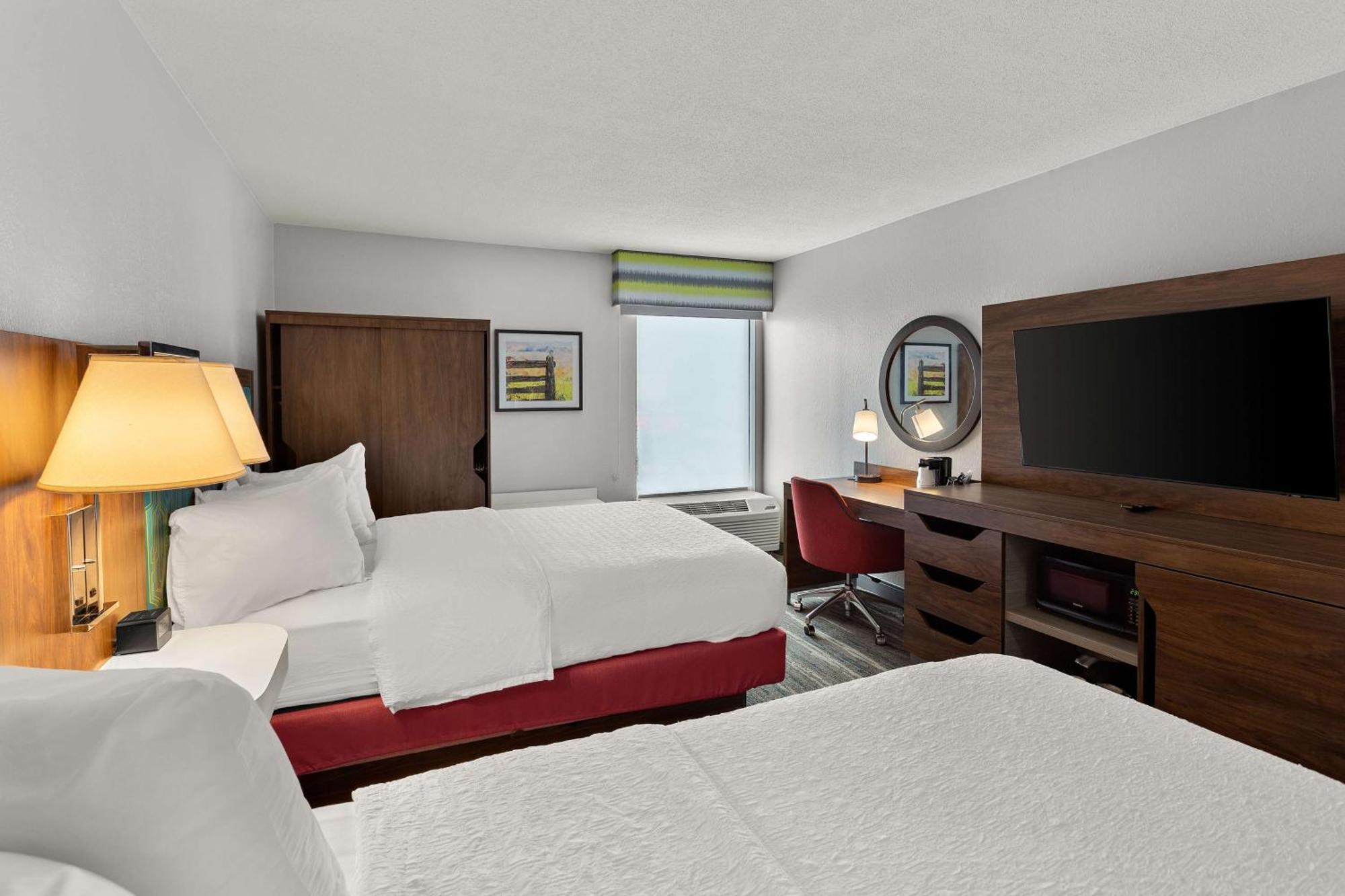 Hampton Inn Bridgeport/Clarksburg Exterior photo