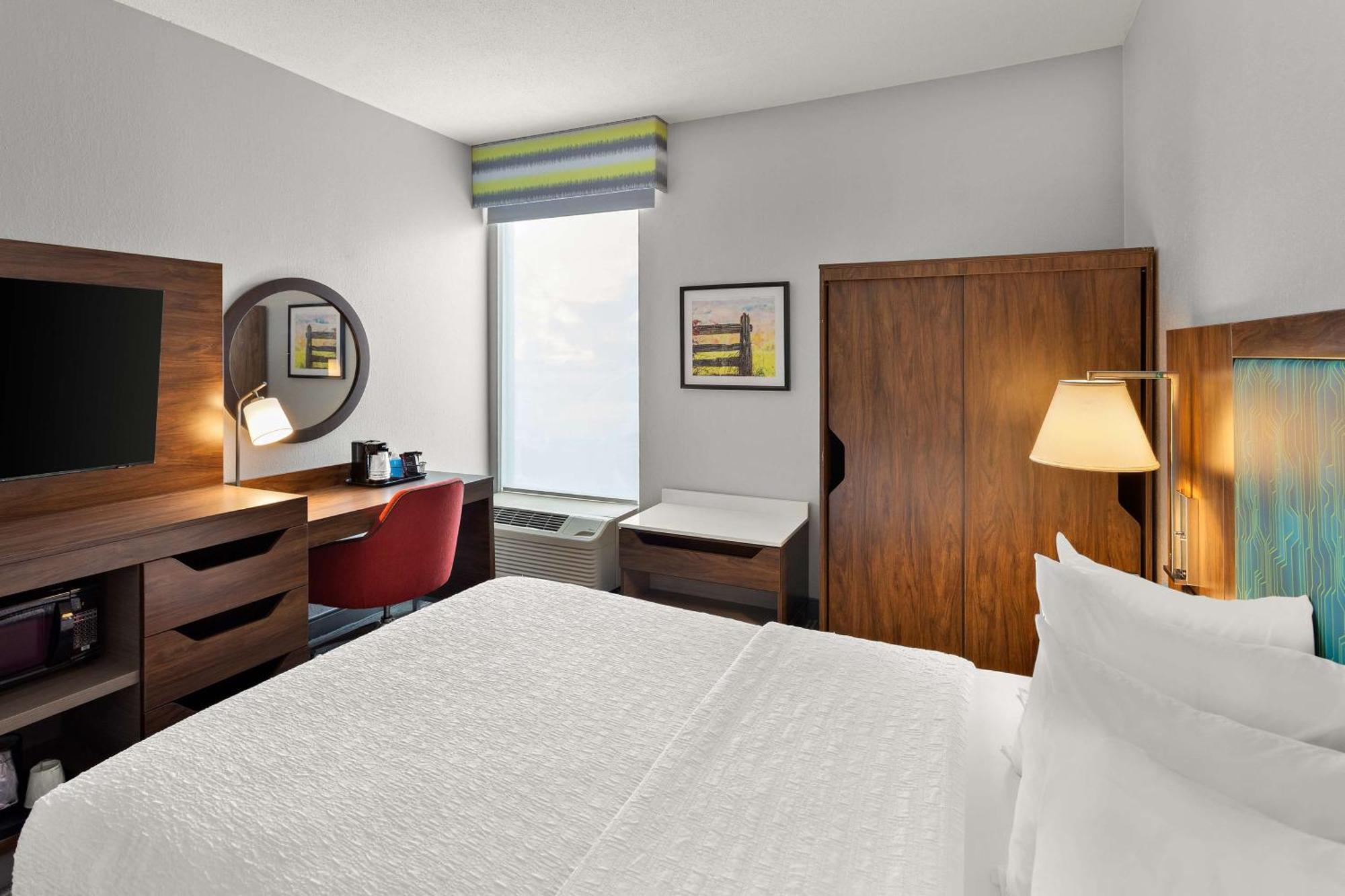 Hampton Inn Bridgeport/Clarksburg Exterior photo