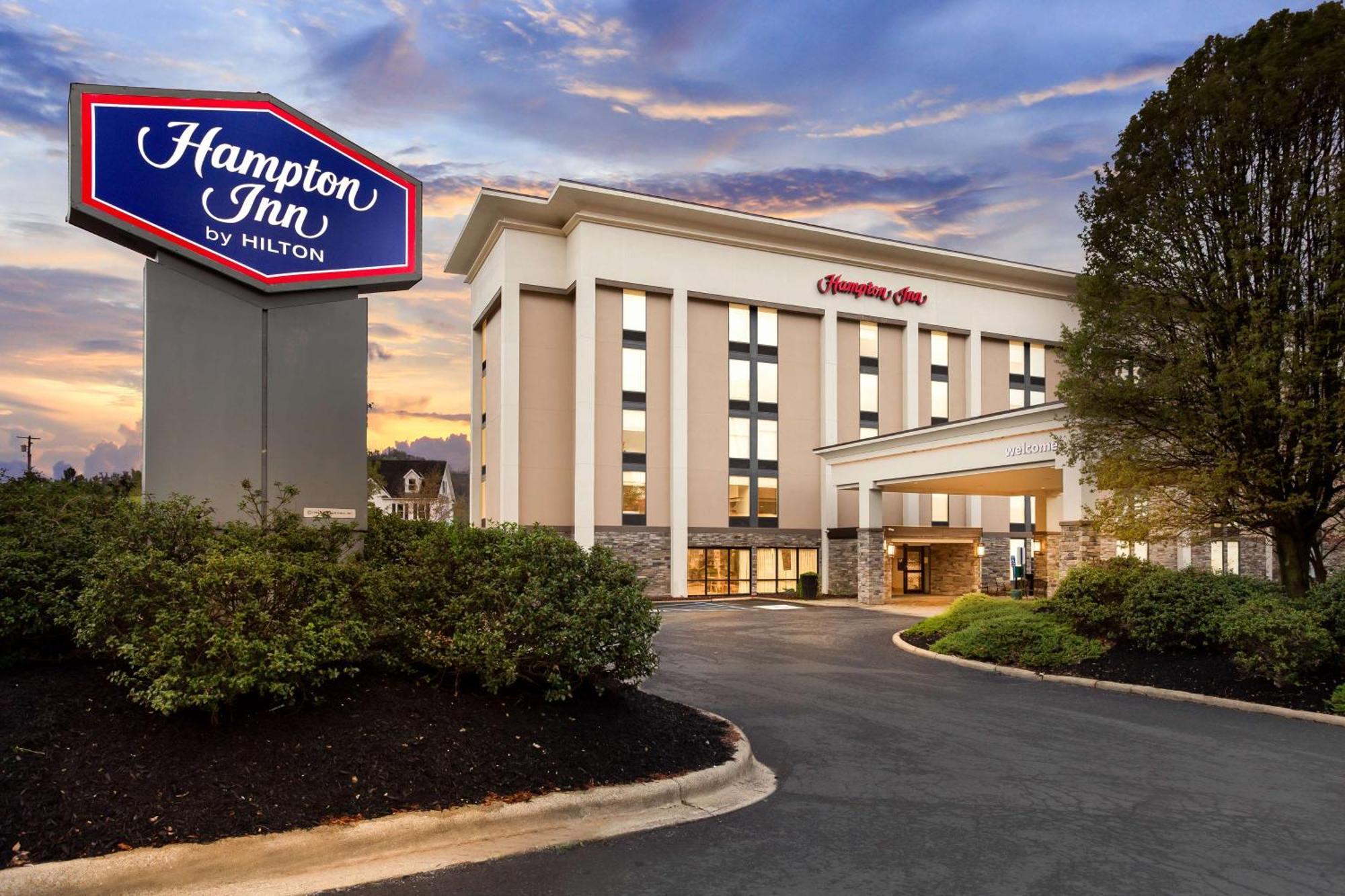 Hampton Inn Bridgeport/Clarksburg Exterior photo